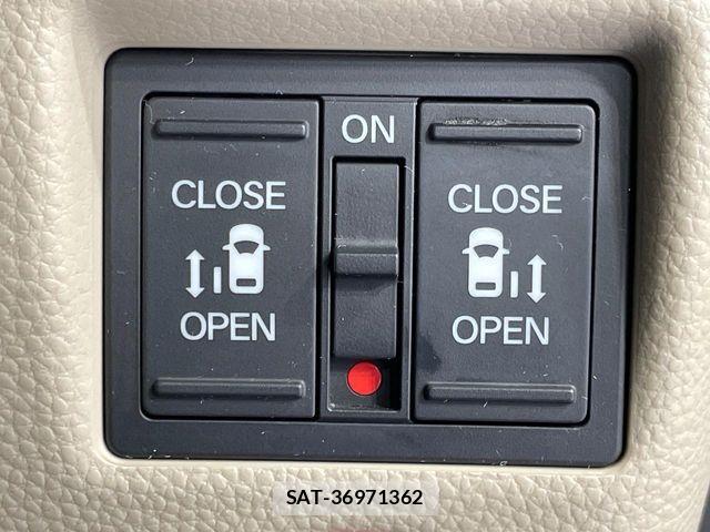Honda N BOX 2018-05 8208975-6