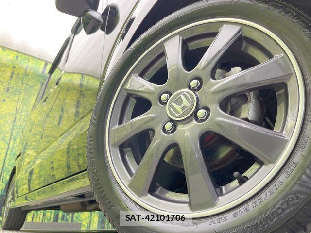 Honda N BOX 2015-06 8208978-12
