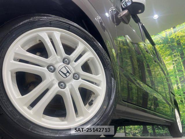 Honda N BOX 2014-05 8208983-13