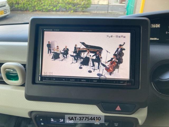 Honda N BOX 2017-09 8208998-16