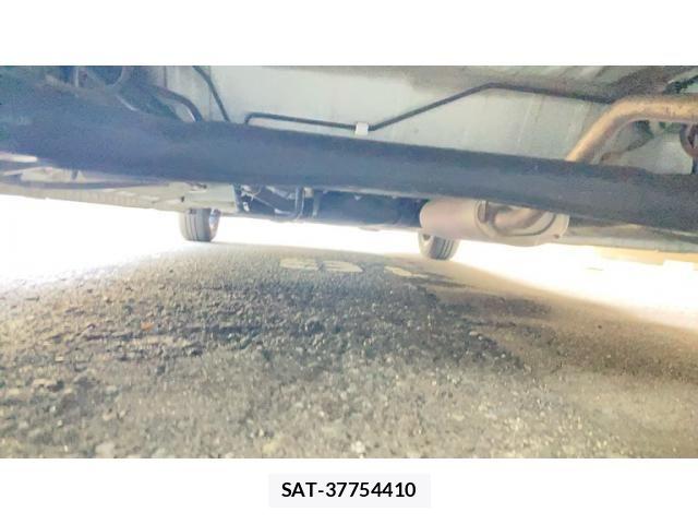 Honda N BOX 2017-09 8208998-18