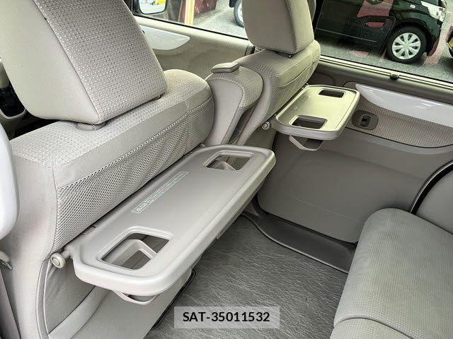 Honda N BOX 2016-03 8208969-11