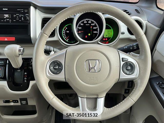 Honda N BOX 2016-03 8208969-13
