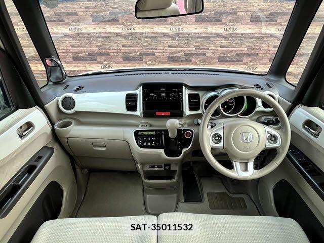 Honda N BOX 2016-03 8208969-1