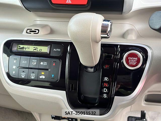 Honda N BOX 2016-03 8208969-19