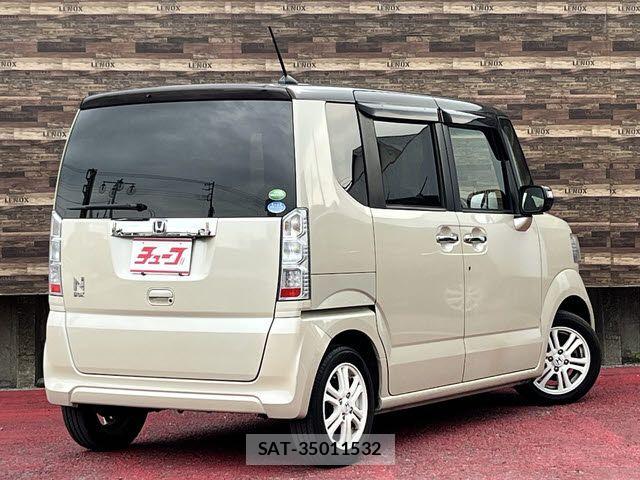 Honda N BOX 2016-03 8208969-2