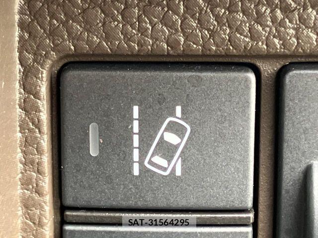 Honda N BOX 2023-07 8208946-9