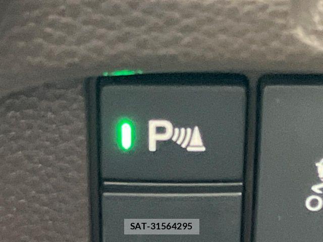 Honda N BOX 2023-07 8208946-11