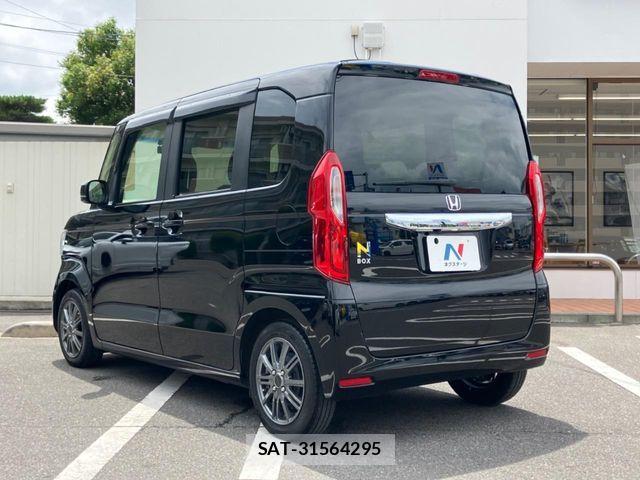 Honda N BOX 2023-07 8208946-15