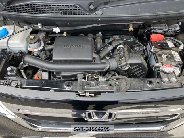 Honda N BOX 2023-07 8208946-18