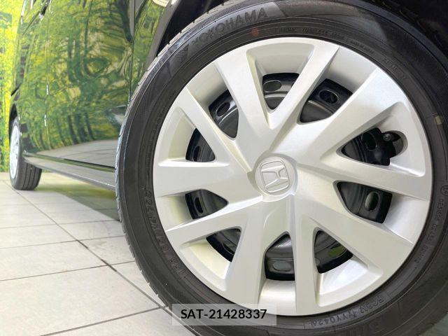 Honda N BOX 2026-02 8208912-12