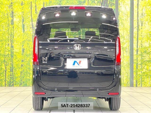Honda N BOX 2026-02 8208912-14
