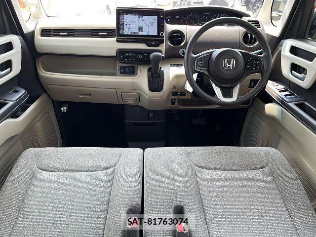 Honda N BOX 2020-04 8208943-1