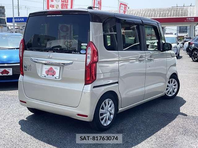 Honda N BOX 2020-04 8208943-2