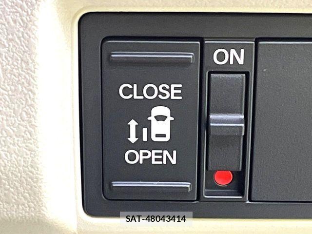 Honda N BOX 2026-06 8208906-2