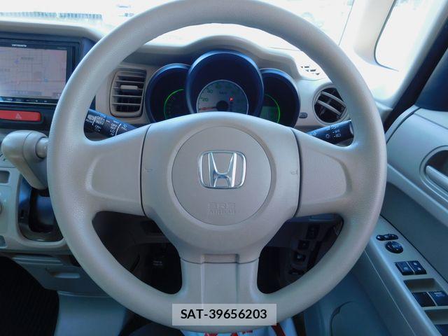 Honda N BOX 2013-01 8208999-17