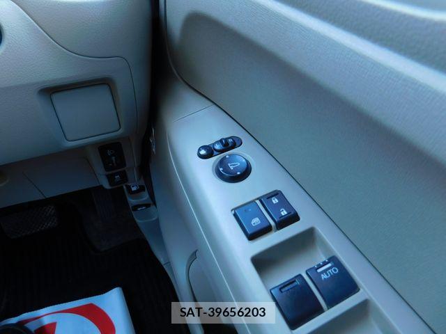 Honda N BOX 2013-01 8208999-20