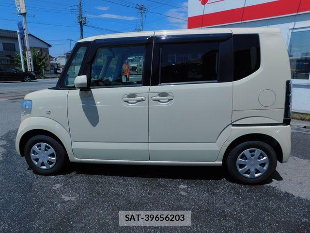 Honda N BOX 2013-01 8208999-6