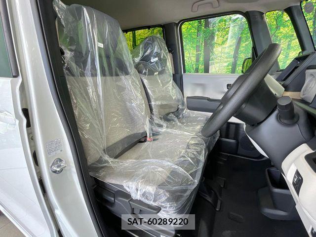 Honda N BOX 2026-06 8208933-7