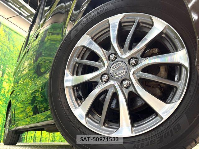 Honda N BOX 2022-02 8208918-12