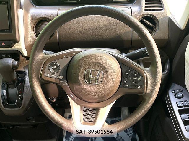 Honda N BOX 2023-09 8208925-10