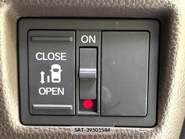 Honda N BOX 2023-09 8208925-3