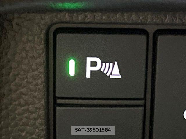 Honda N BOX 2023-09 8208925-6