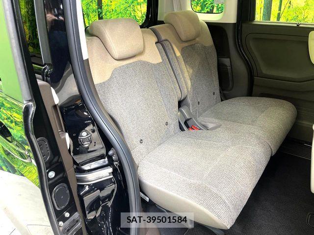Honda N BOX 2023-09 8208925-8