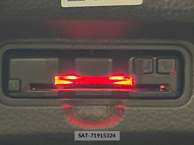 Honda N BOX 2022-09 8208936-6