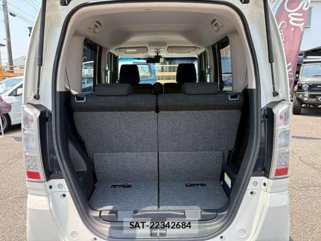 Honda N BOX 2015-11 8208984-17