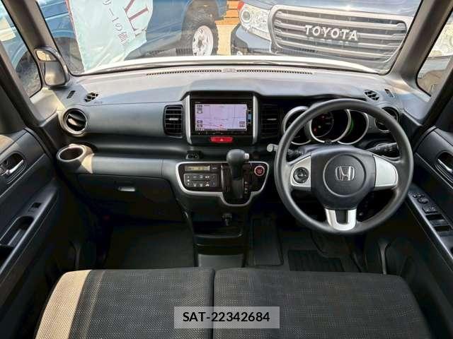 Honda N BOX 2015-11 8208984-19