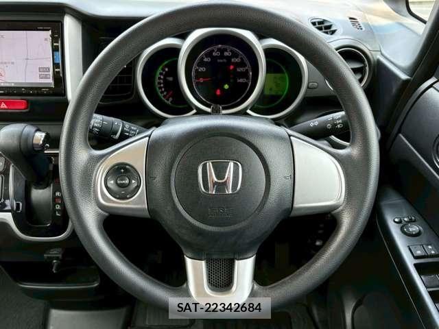 Honda N BOX 2015-11 8208984-20
