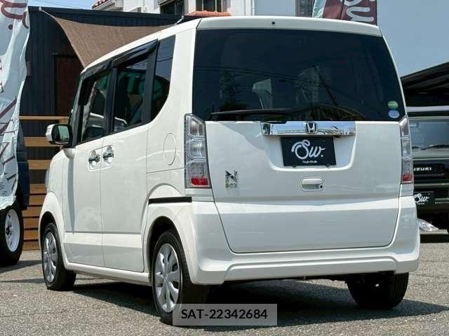 Honda N BOX 2015-11 8208984-6