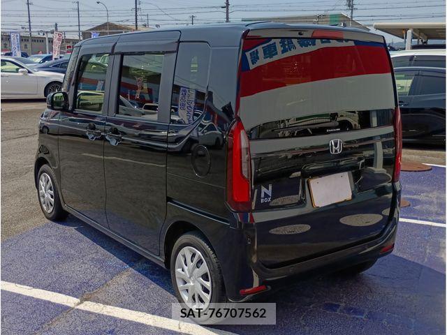 Honda N BOX 2023-11 8208950-4
