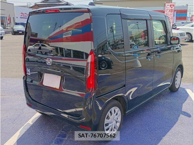 Honda N BOX 2023-11 8208950-6
