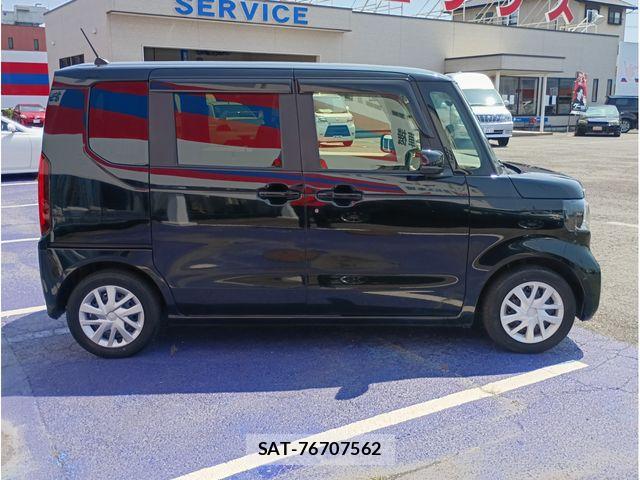 Honda N BOX 2023-11 8208950-7