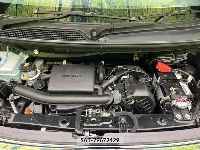 Honda N BOX 2023-11 8208911-18