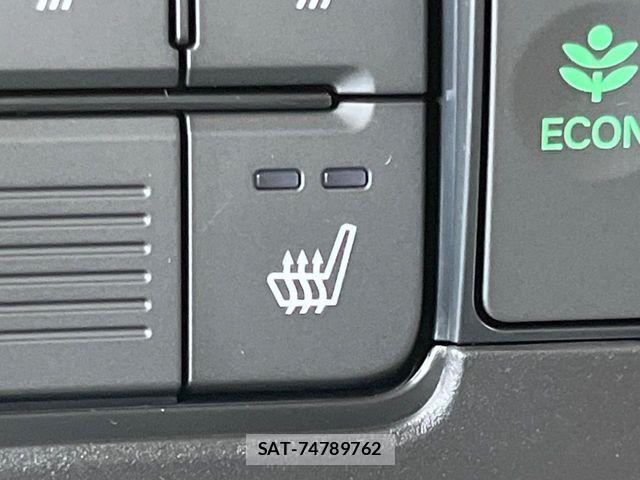 Honda N BOX 2026-06 8208932-6