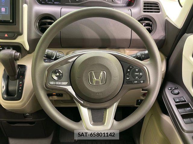 Honda N BOX 2018-10 8208966-10