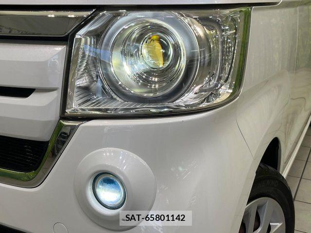 Honda N BOX 2018-10 8208966-11
