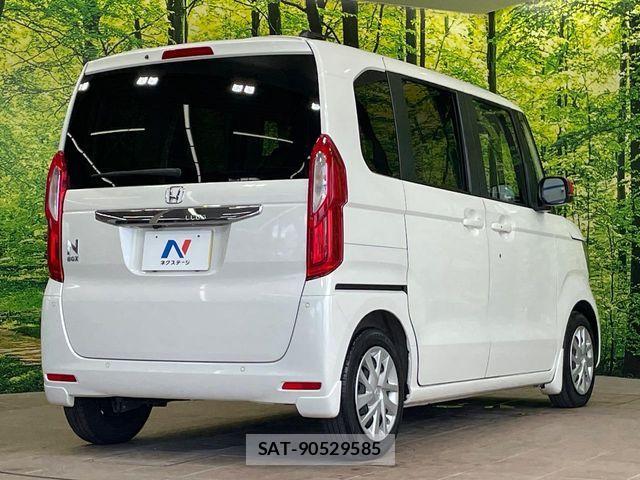 Honda N BOX 2022-01 8208940-16