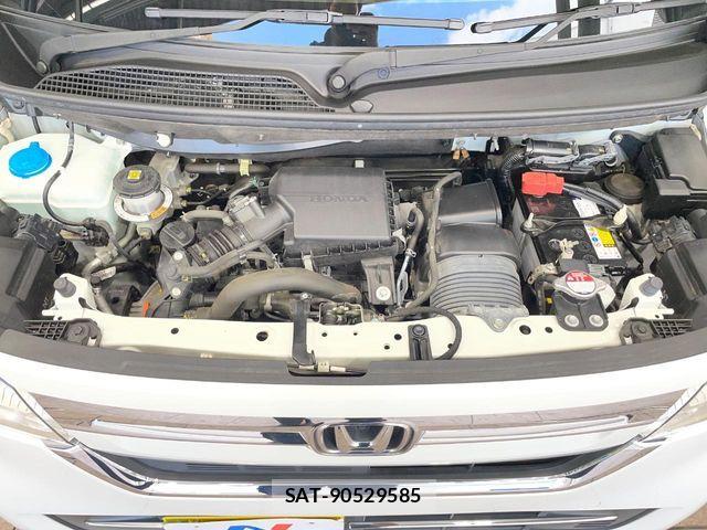 Honda N BOX 2022-01 8208940-17