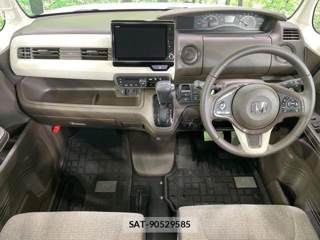 Honda N BOX 2022-01 8208940-1
