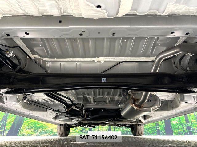 Honda N BOX 2026-07 8208916-18