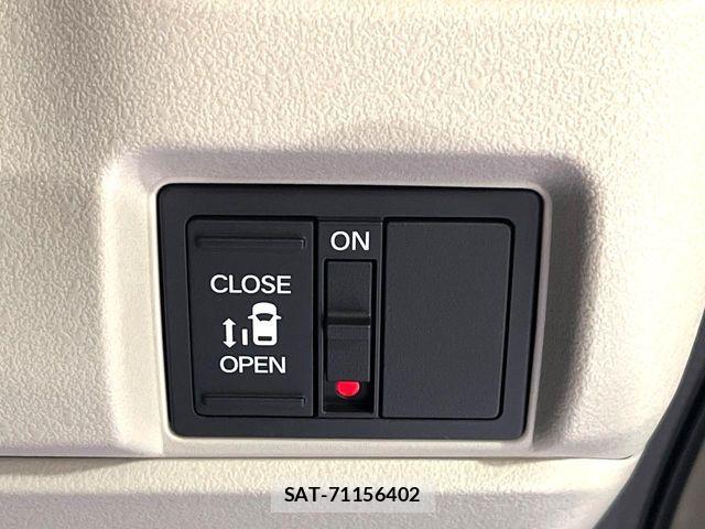 Honda N BOX 2026-07 8208916-3