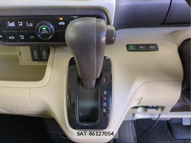 Honda N BOX 2017-10 8208991-11