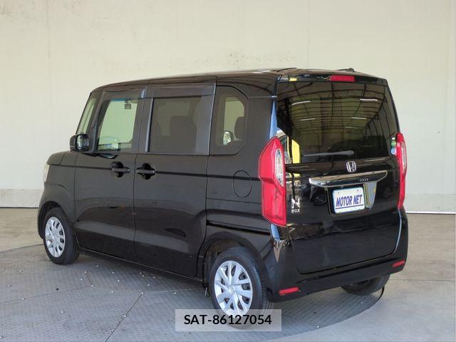 Honda N BOX 2017-10 8208991-18