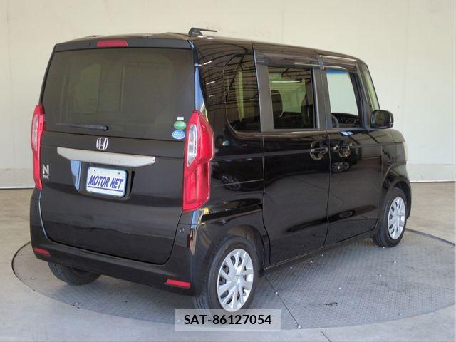 Honda N BOX 2017-10 8208991-1