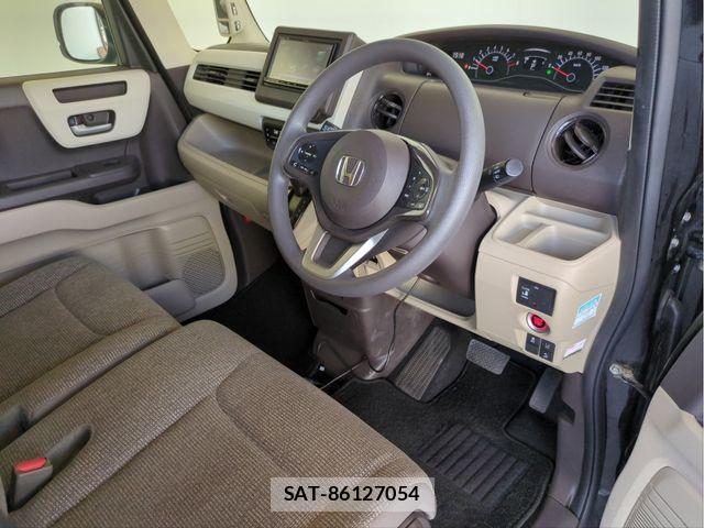 Honda N BOX 2017-10 8208991-24