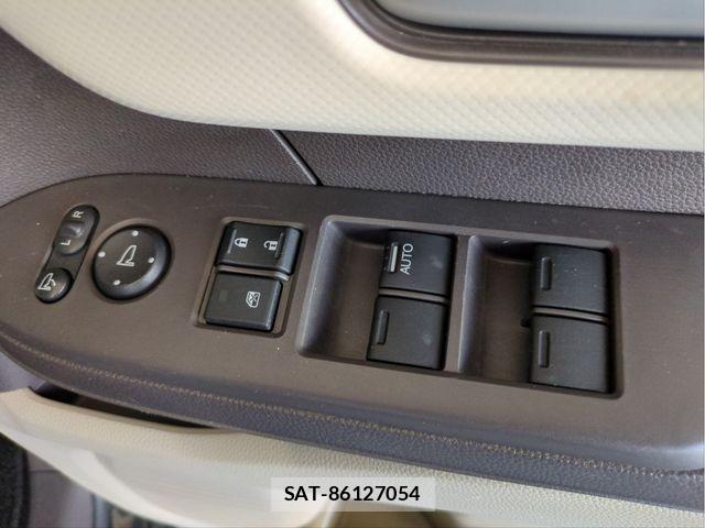 Honda N BOX 2017-10 8208991-28